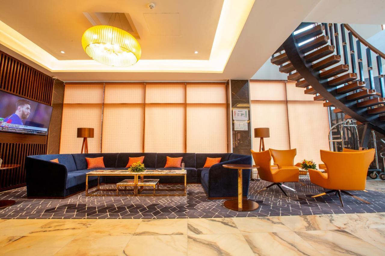 Hotel Fleur De Lys Point E Dakar Dış mekan fotoğraf